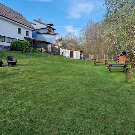 Alojamiento Con Jardin Y Barbacoa Onís エクステリア 写真