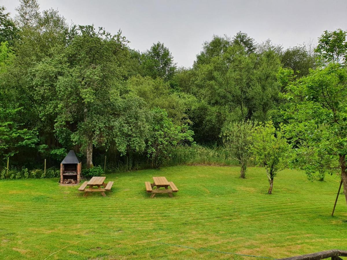 Alojamiento Con Jardin Y Barbacoa Onís エクステリア 写真